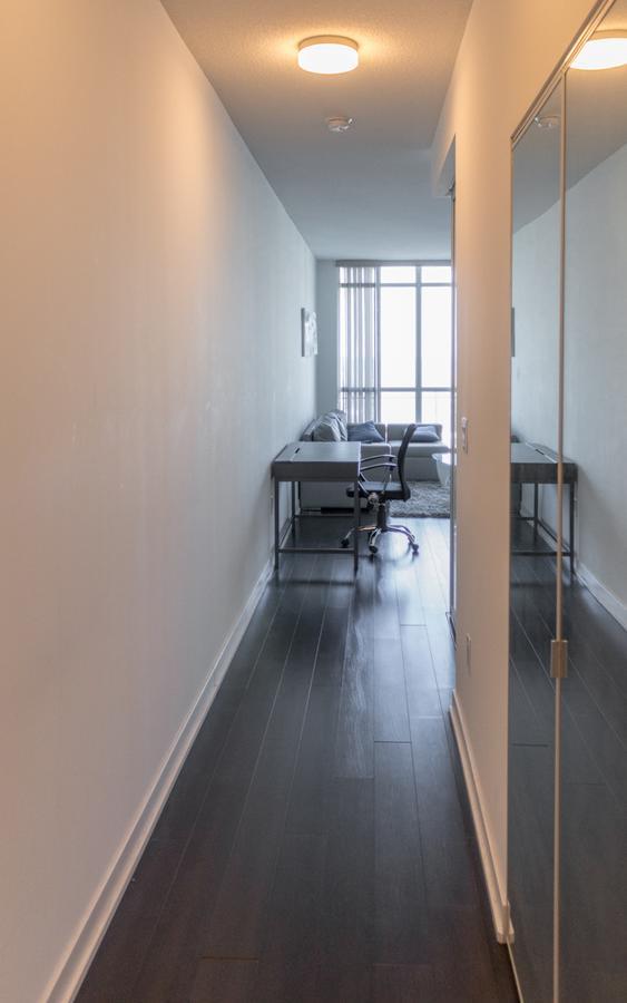 Downtown Toronto Luxury Condo Exterior photo